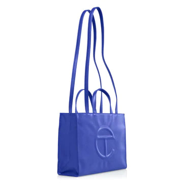 Medium T. Shopping bags