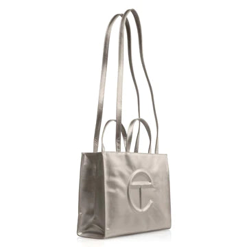 Medium T. Shopping bags