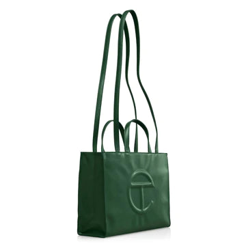 Medium T. Shopping bags