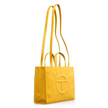 Medium T. Shopping bags
