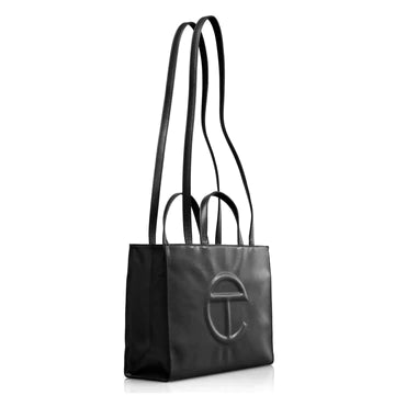Medium T. Shopping bags