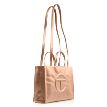 Medium T. Shopping bags
