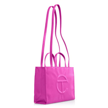 Medium T. Shopping bags