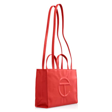 Medium T. Shopping bags