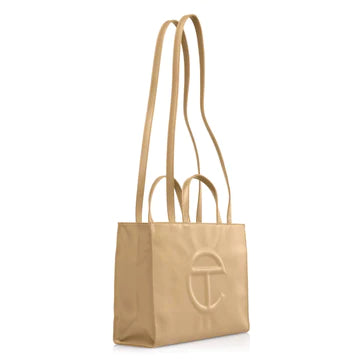 Medium T. Shopping bags