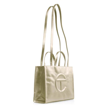 Medium T. Shopping bags